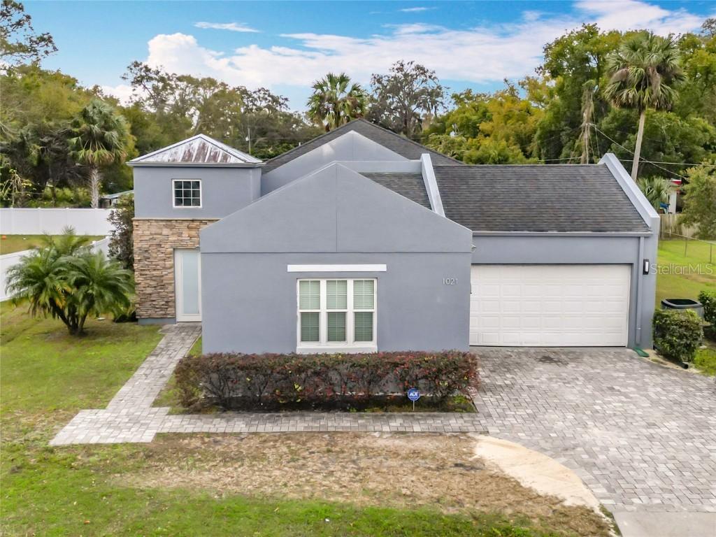 1021 W 25th St., Sanford, FL 32771