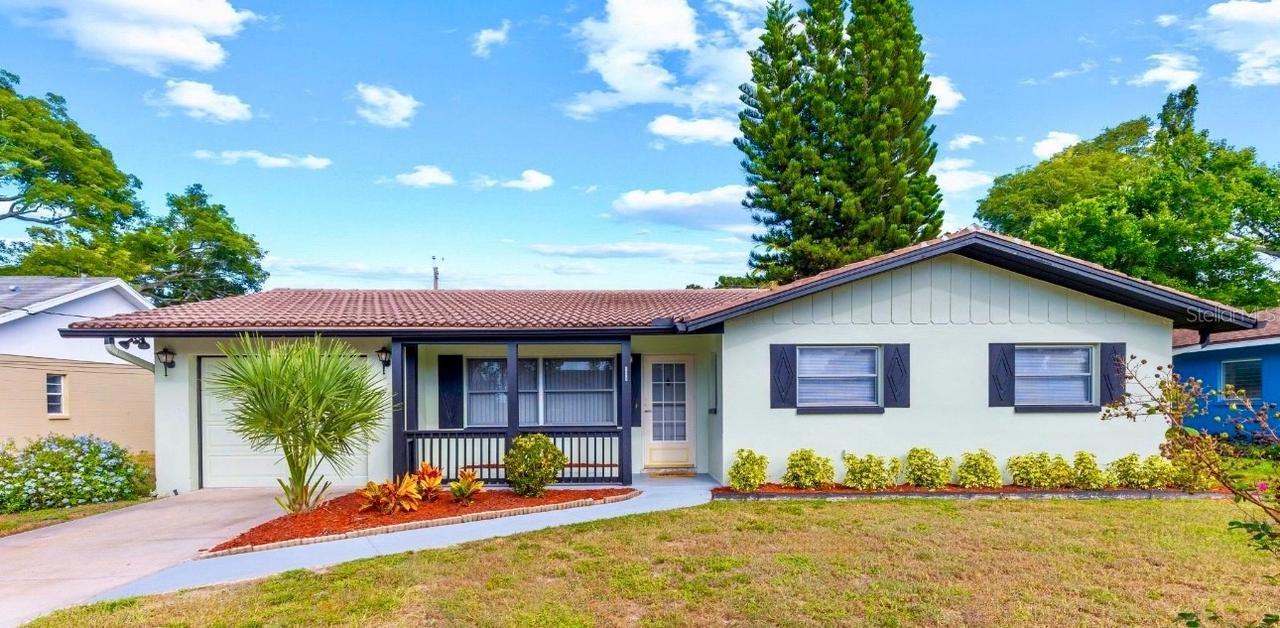 1073 Kenwood Dr., Dunedin, FL 34698