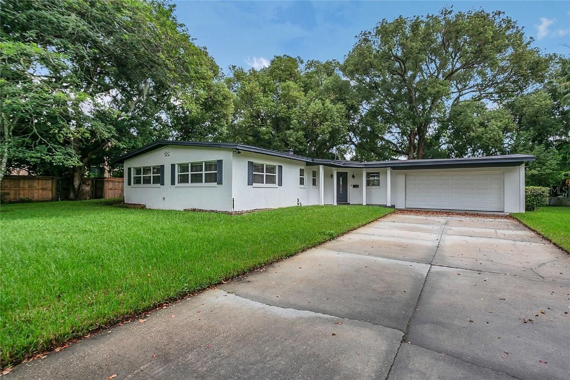 2913 Carmia Dr., Orlando, FL 32806