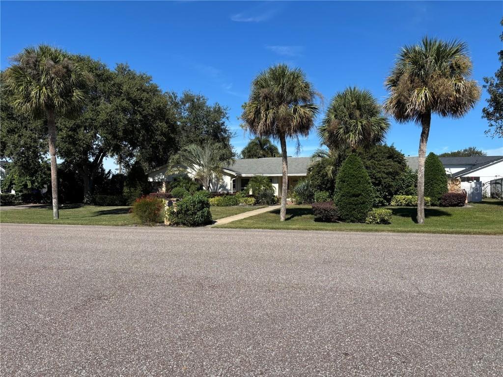 8483 Bay Hill Blvd., Orlando, FL 32819