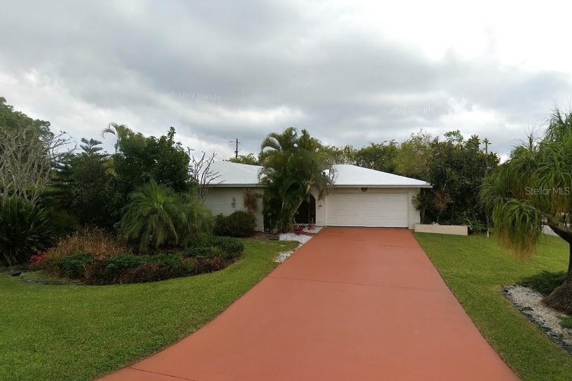 1010 SE 43rd Ter., Cape Coral, FL 33904