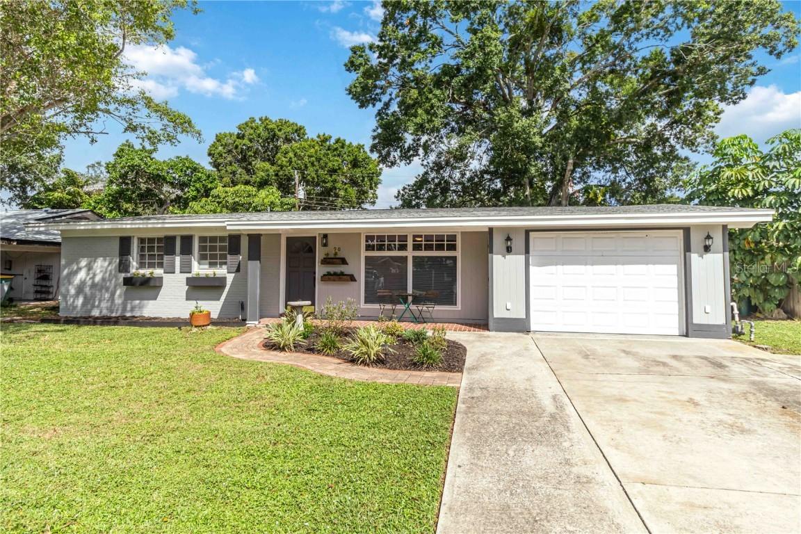 90 S Tropical Way, Merritt Island, FL 32952