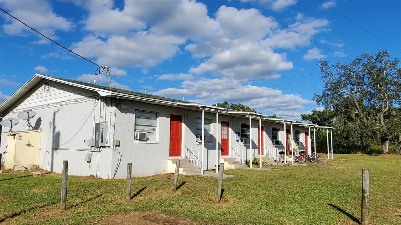 1002 Daniels St., Dundee, FL 33838