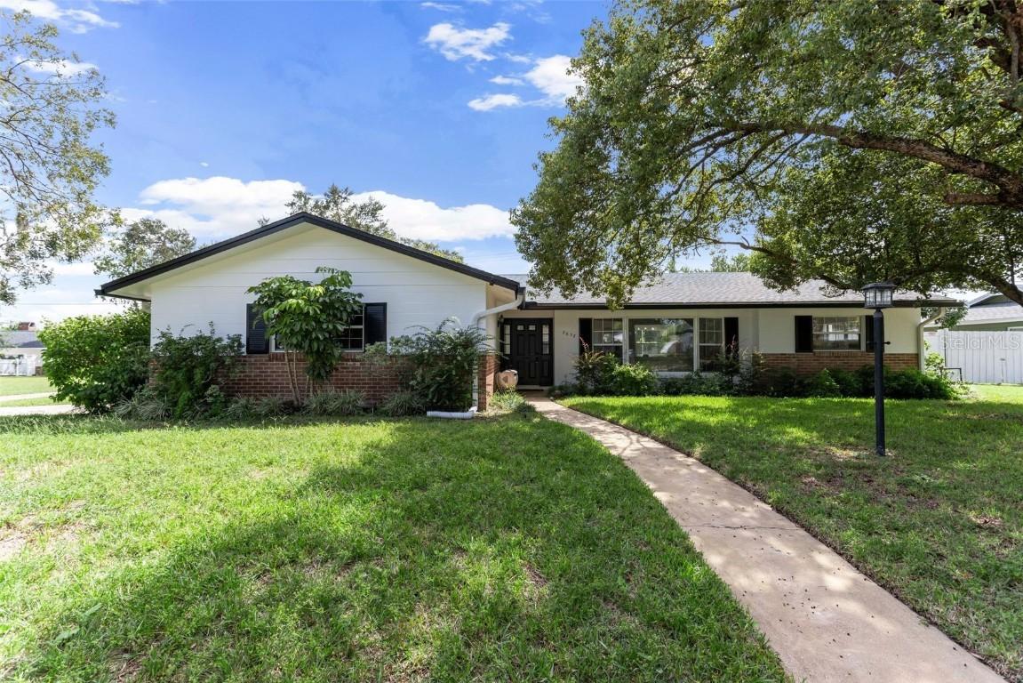 2632 Derbyshire Rd., Maitland, FL 32751