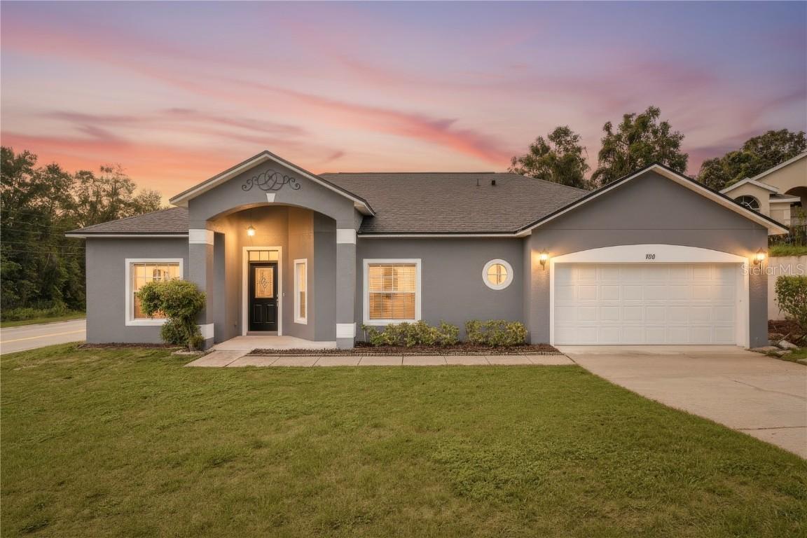 700 Lake Francis Dr., Apopka, FL 32712