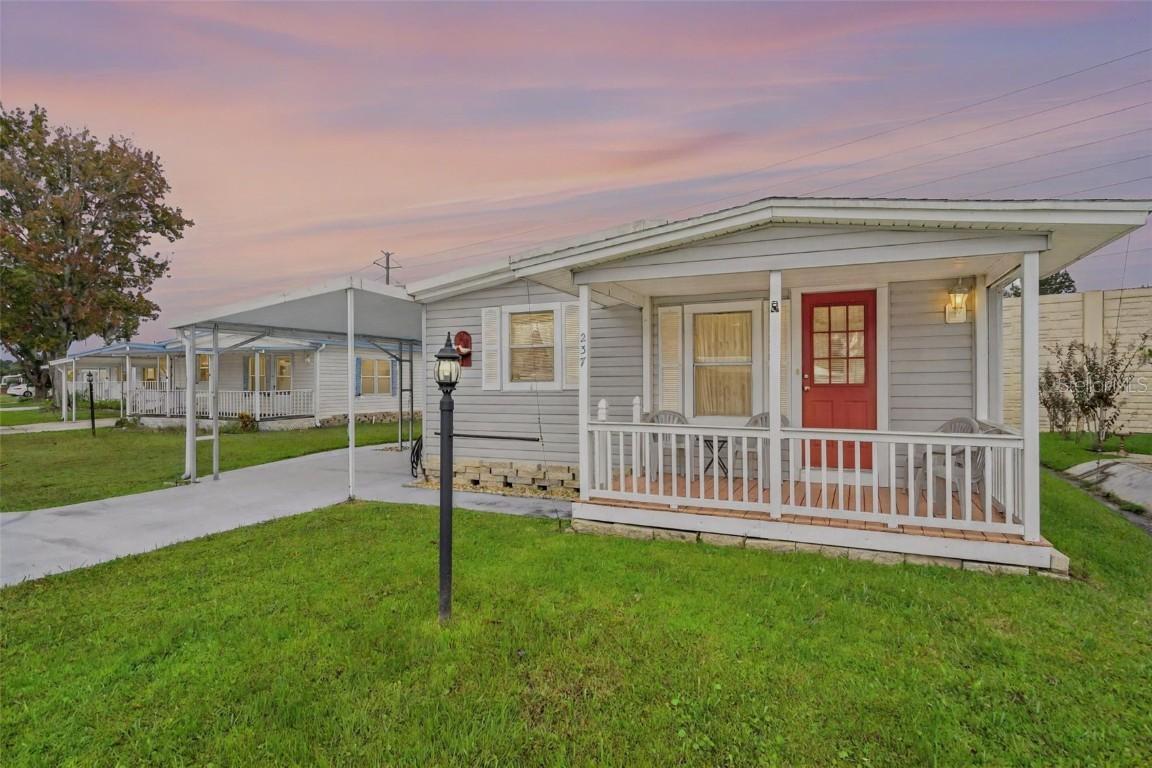 237 Meadow Lark Dr., Osteen, FL 32764