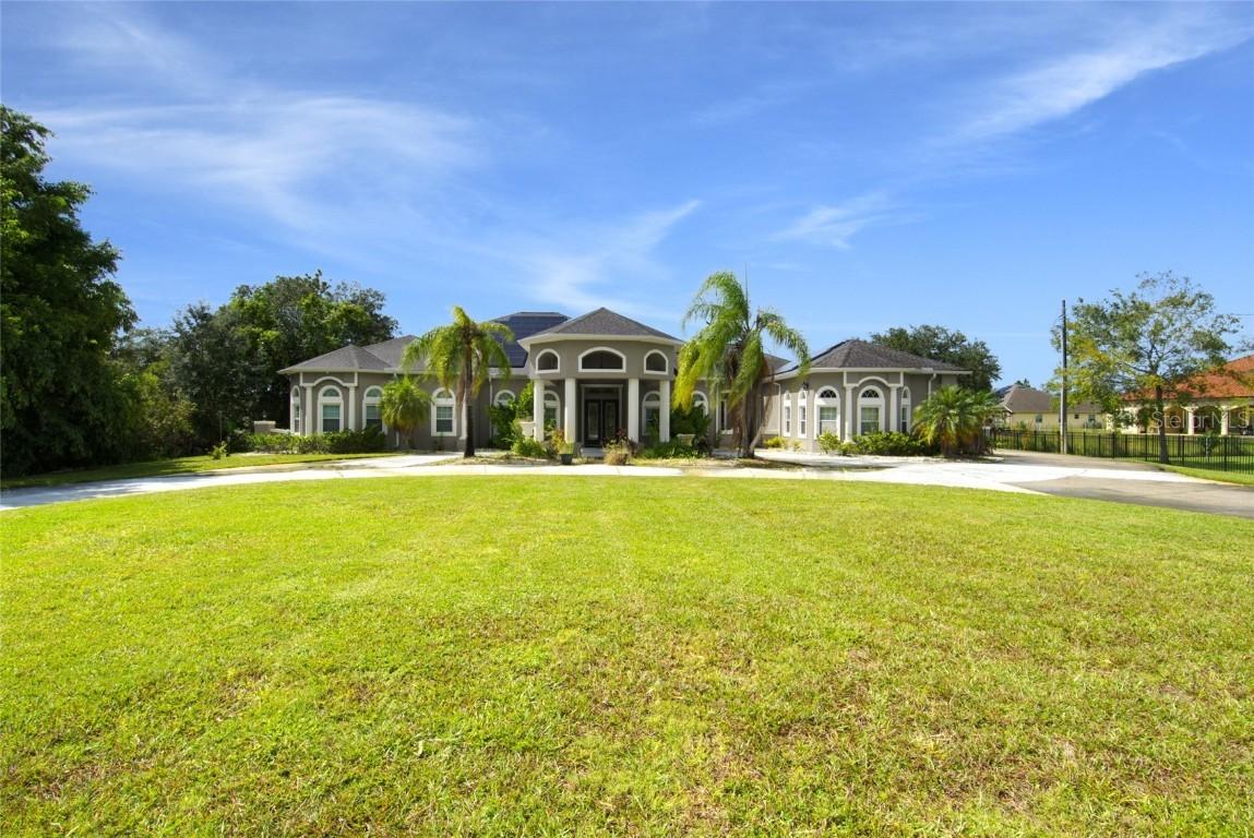 3710 Calvert Ave., Orlando, FL 32833