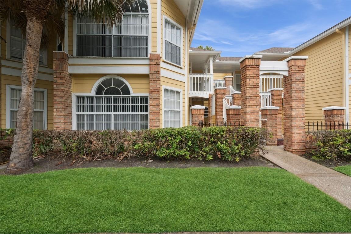 2442 Sweetwater Club Cir. #41, Kissimmee, FL 34746
