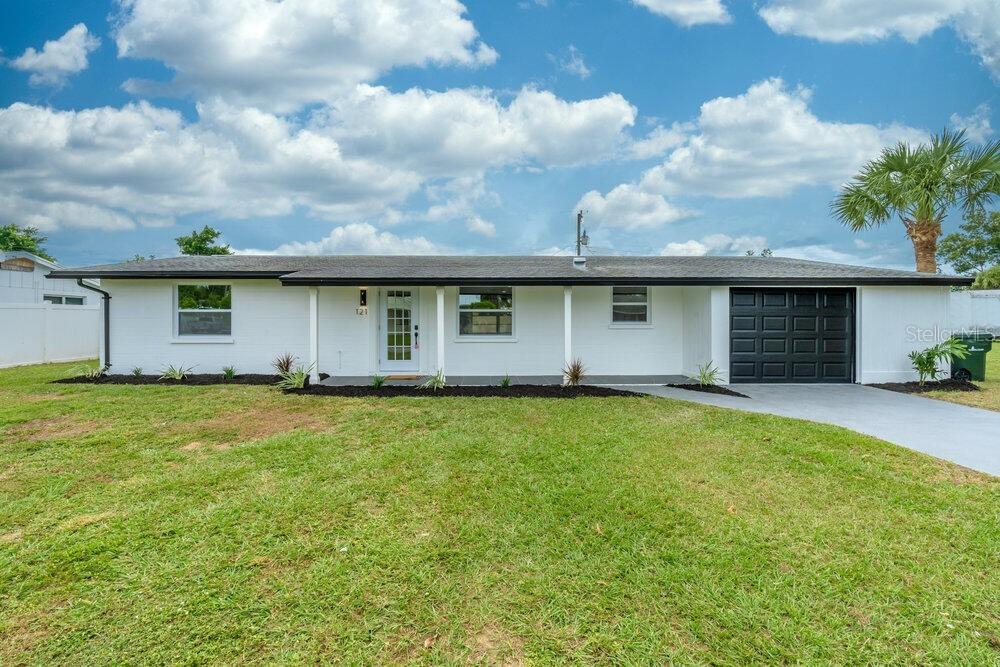 121 Sandhurst Dr., Venice, FL 34293