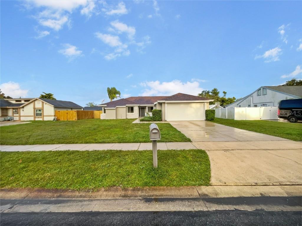 2315 Hidden Lake St., Kissimmee, FL 34741