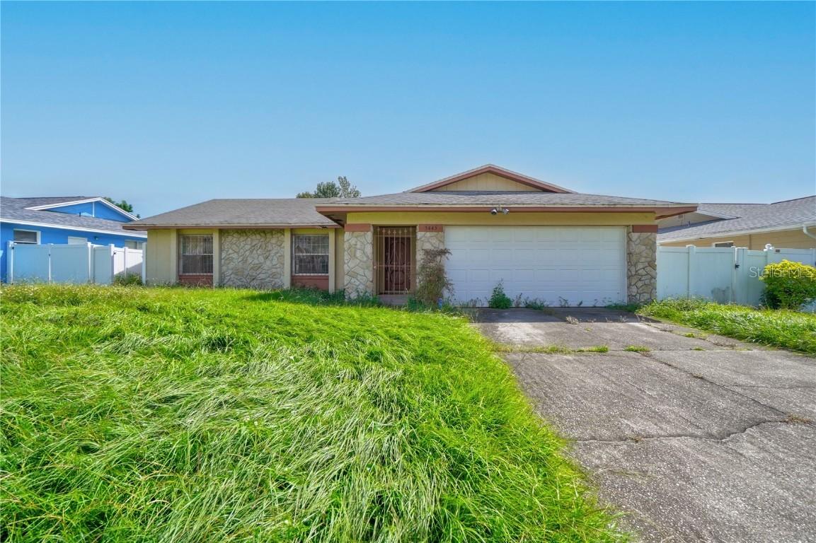 5445 Gambier Ct., Orlando, FL 32839