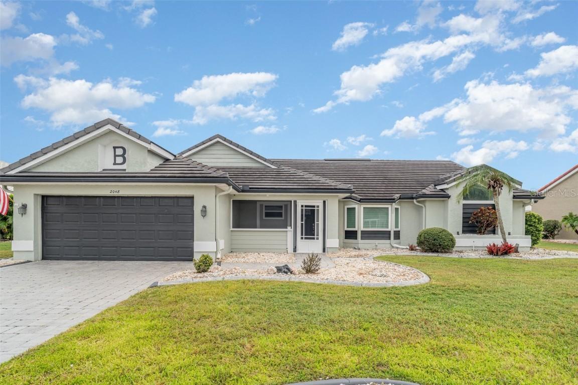 2048 Berry Roberts Dr., Sun City Center, FL 33573