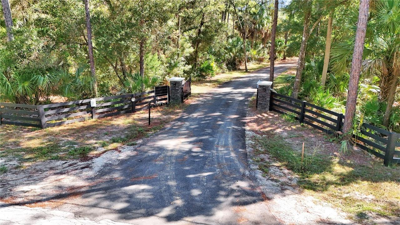 4599 N Williams Ave., Crystal River, FL 34428