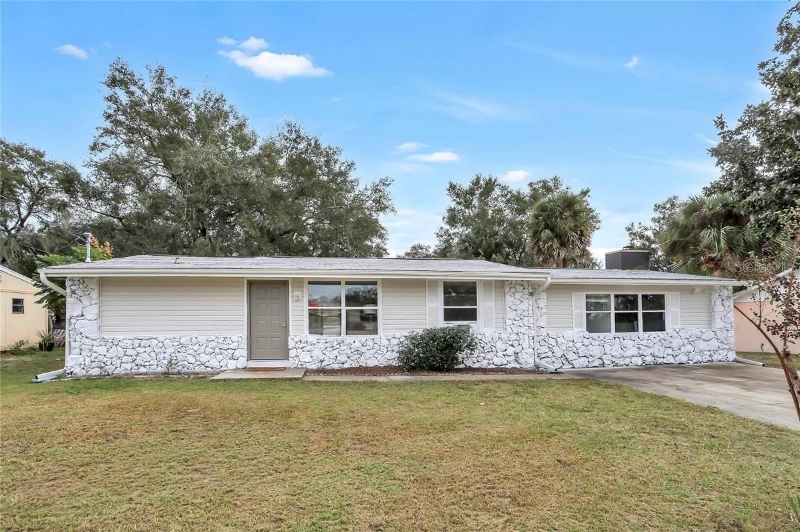 1197 Doyle Rd., Deltona, FL 32725