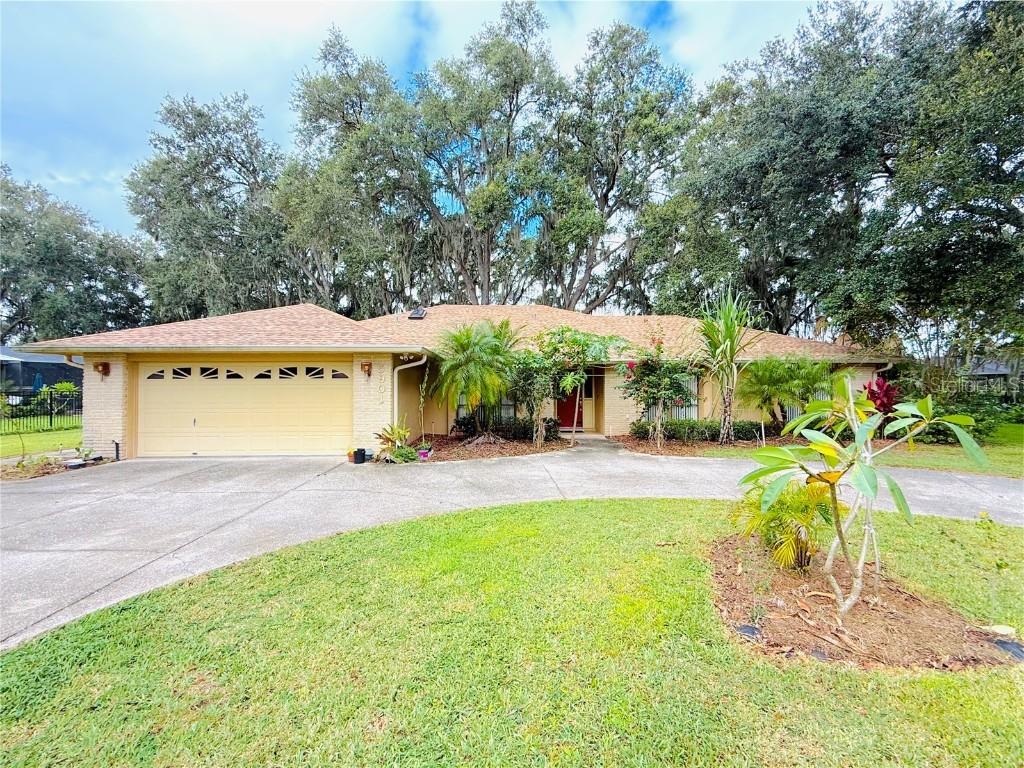 5901 Deer Flag Dr., Lakeland, FL 33811