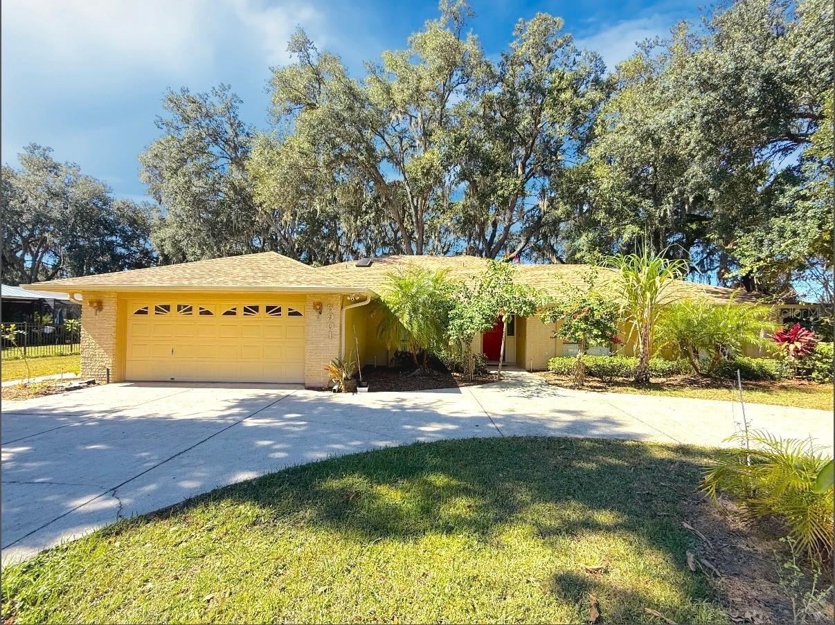 5901 Deer Flag Dr., Lakeland, FL 33811