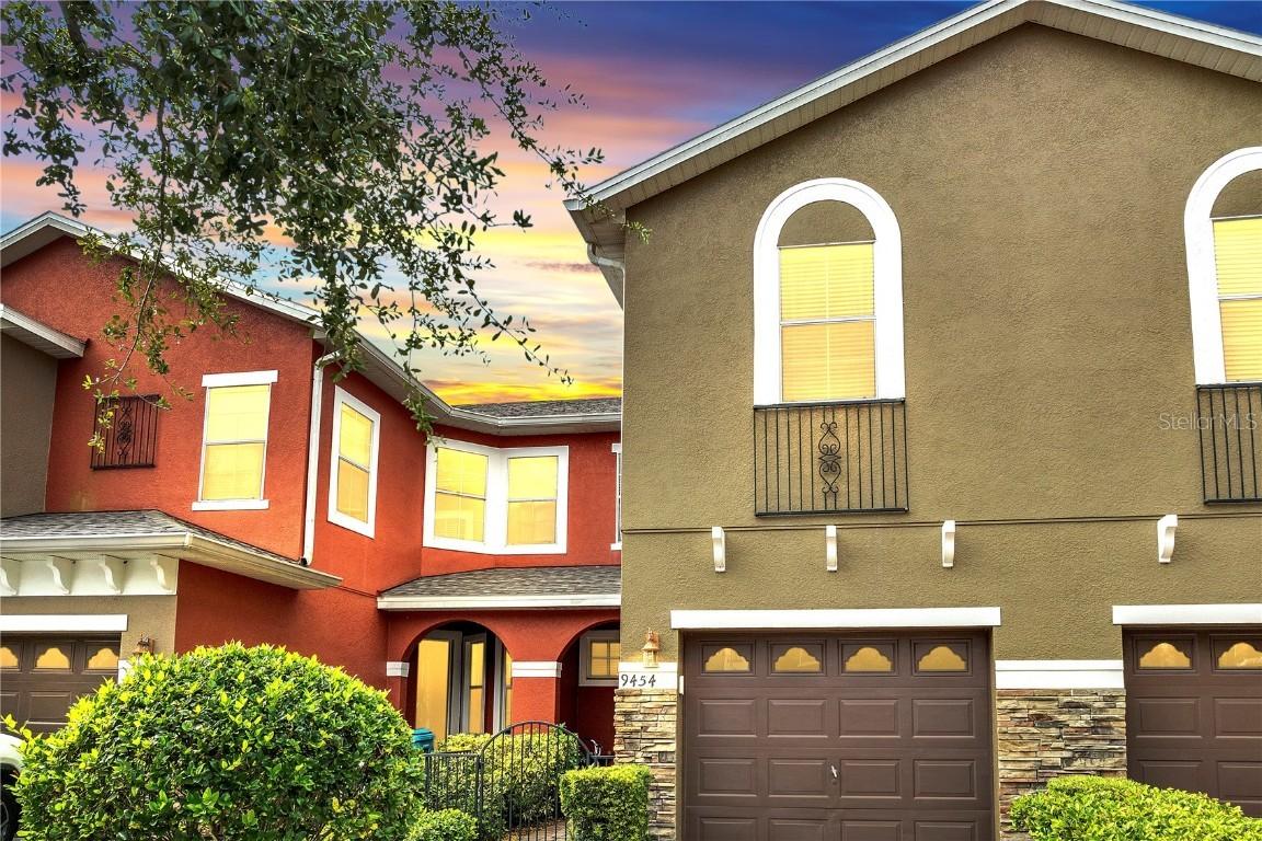 9454 Silver Buttonwood Street, Orlando, FL 32832