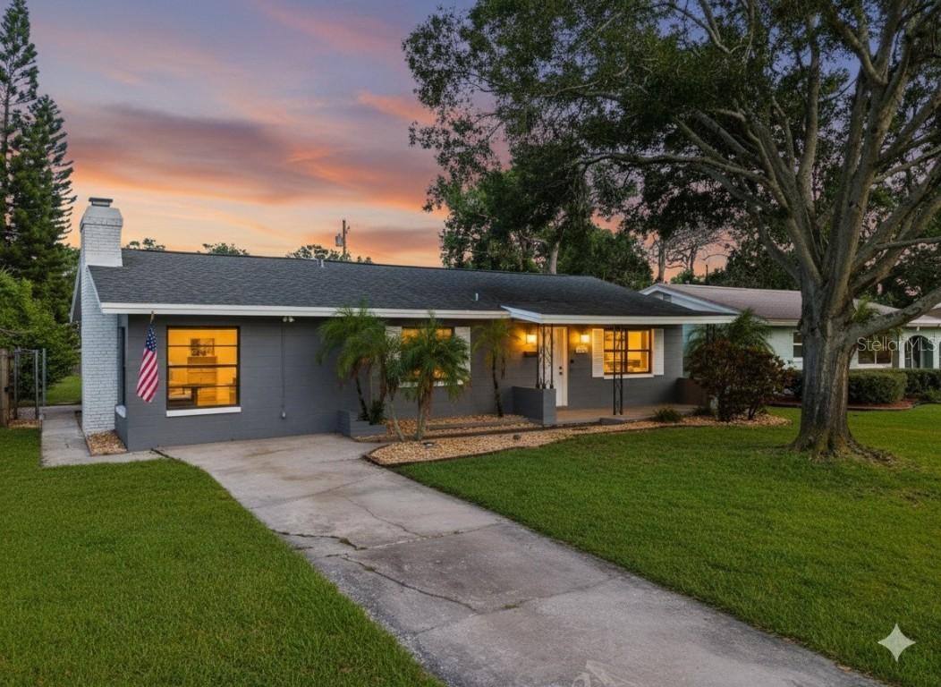 9033 3rd St., St Petersburg, FL 33702