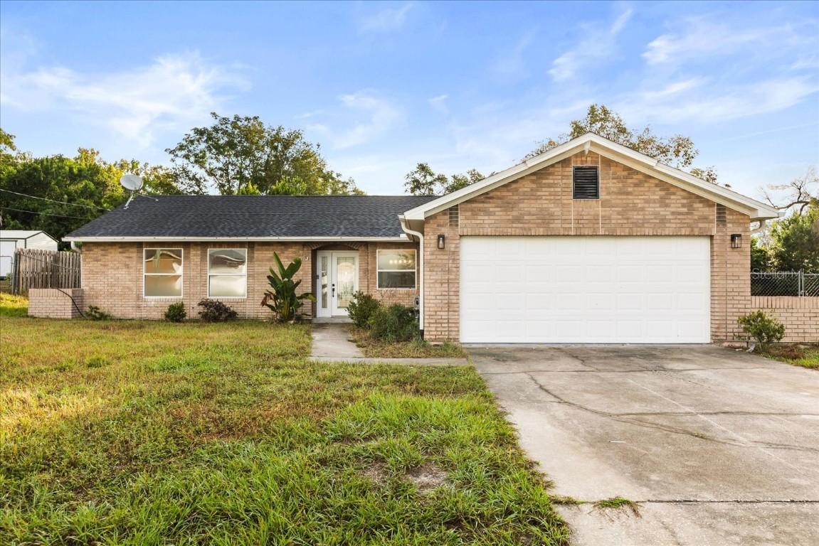 2096 E Parkton Dr., Deltona, FL 32725