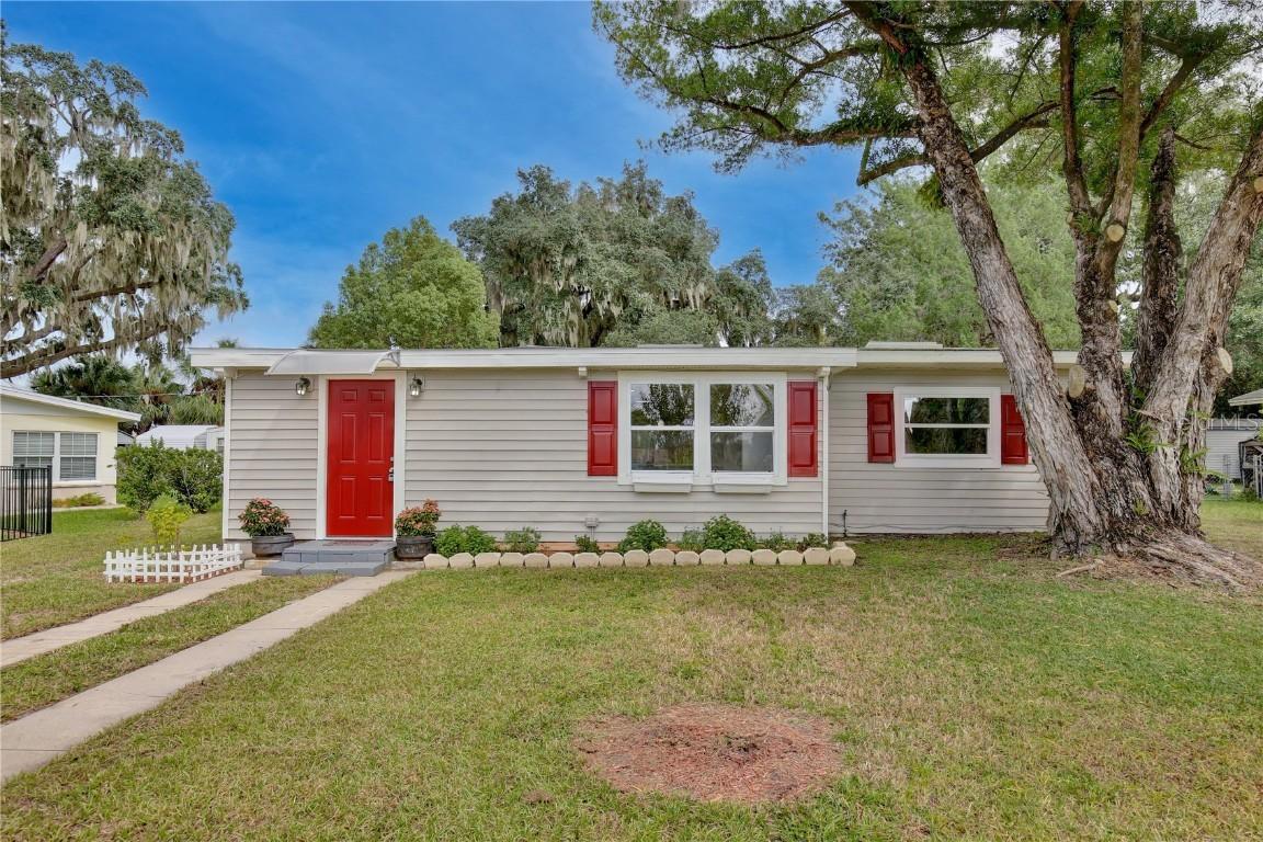 780 N Kentucky Ave., Umatilla, FL 32784