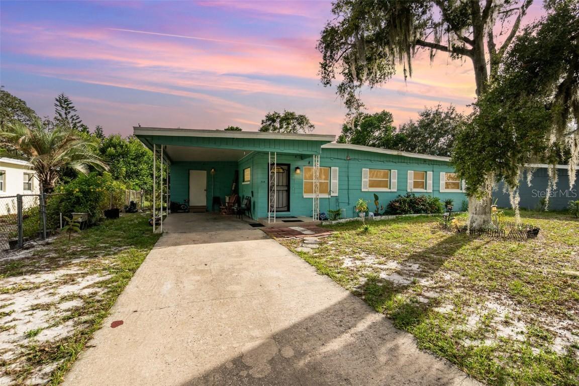 240 W Grossenbacher Dr., Apopka, FL 32712