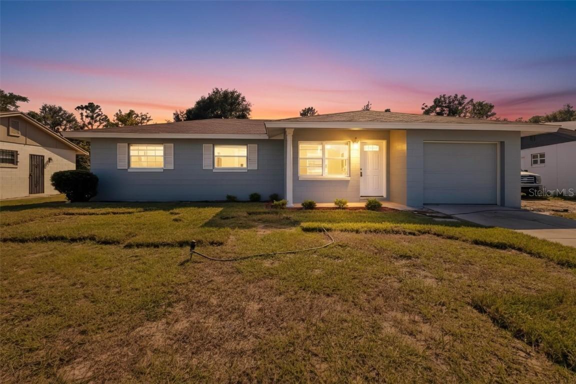 30 W Hammon Dr., Apopka, FL 32703