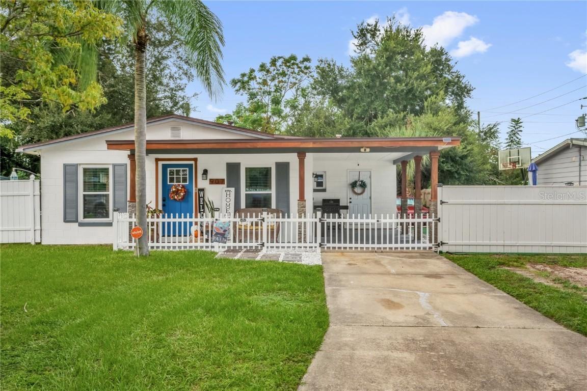 907 Neuse Ave., Orlando, FL 32804