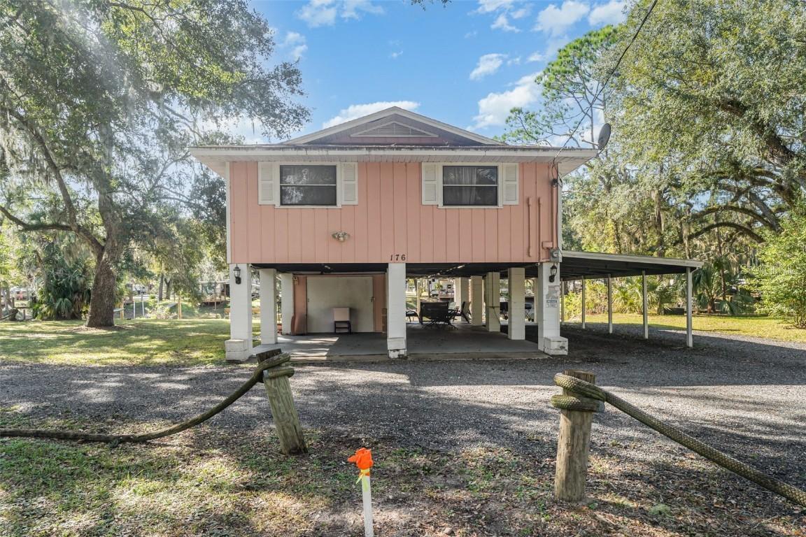 176 SE 989th St., Old Town, FL 32680