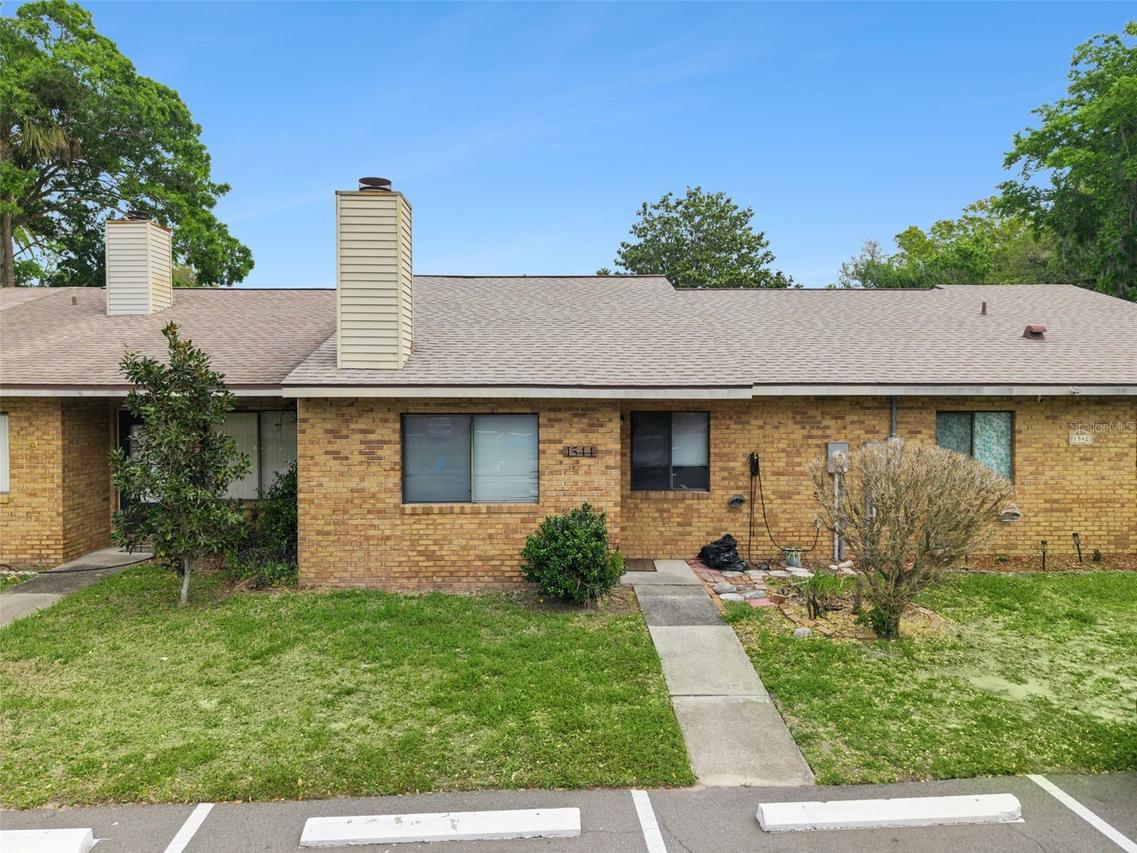 1544 Franklin Cir., Daytona Beach, FL 32117