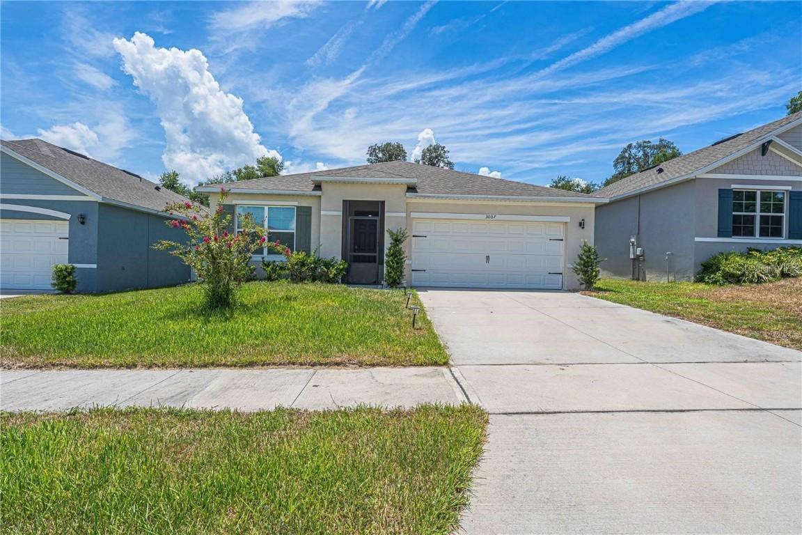 3007 Staten Dr., Deltona, FL 32738