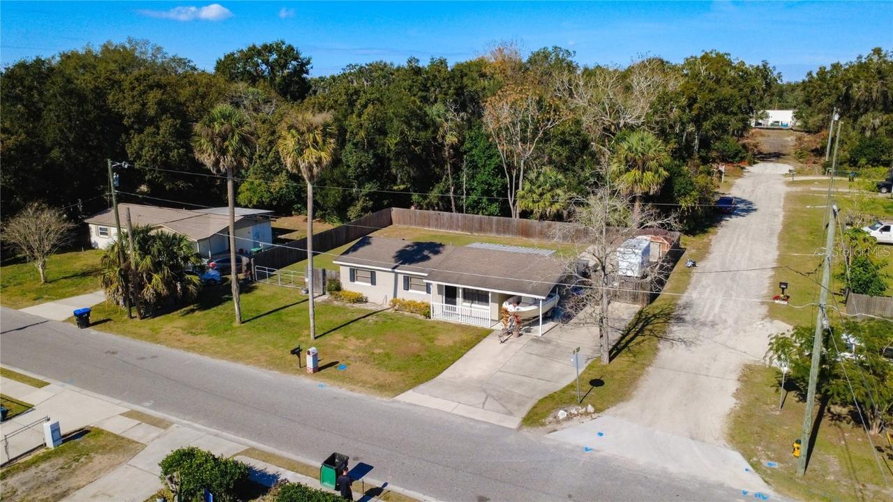 5511 King Ave., Zellwood, FL 32798