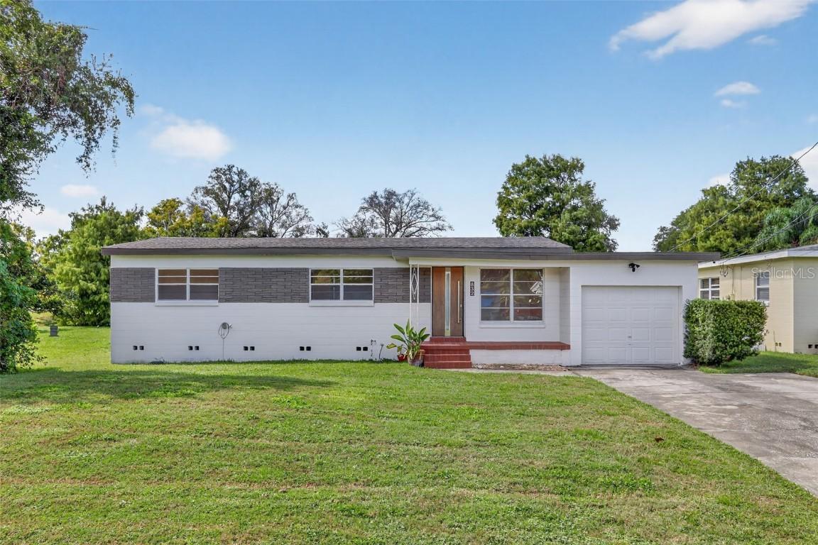 832 Thalia Dr., Orlando, FL 32807