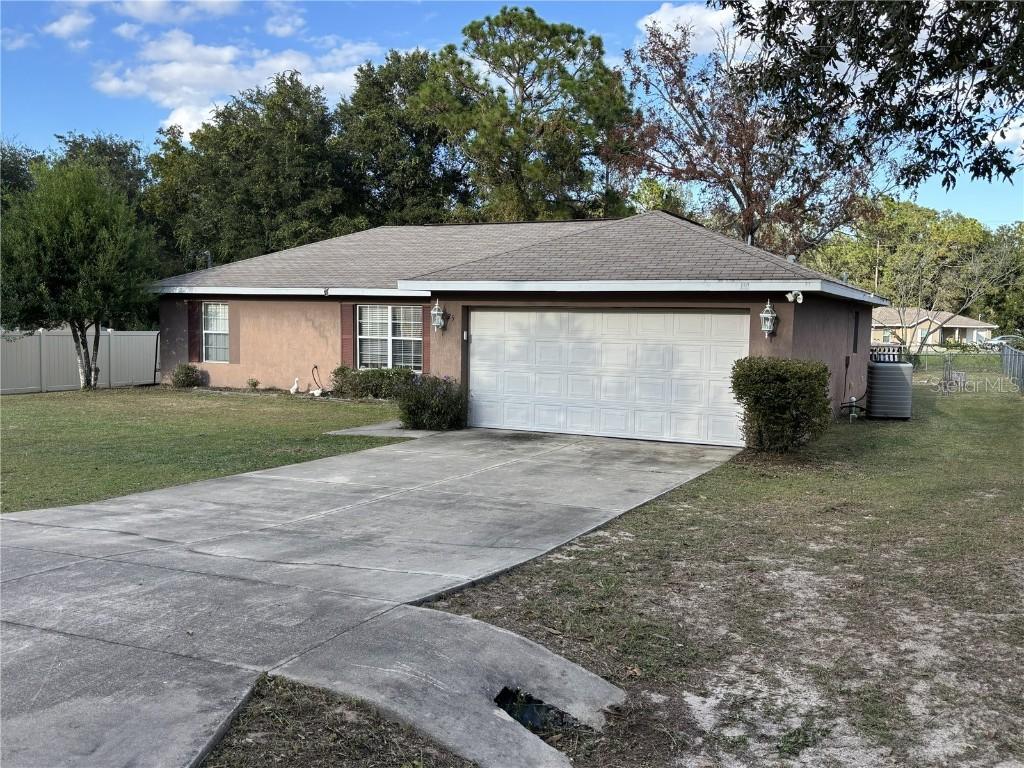 25 Willow Rd., Ocala, FL 34472