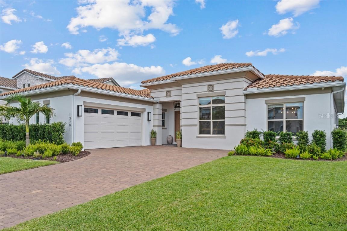 13791 Abberwick Dr., Orlando, FL 32832