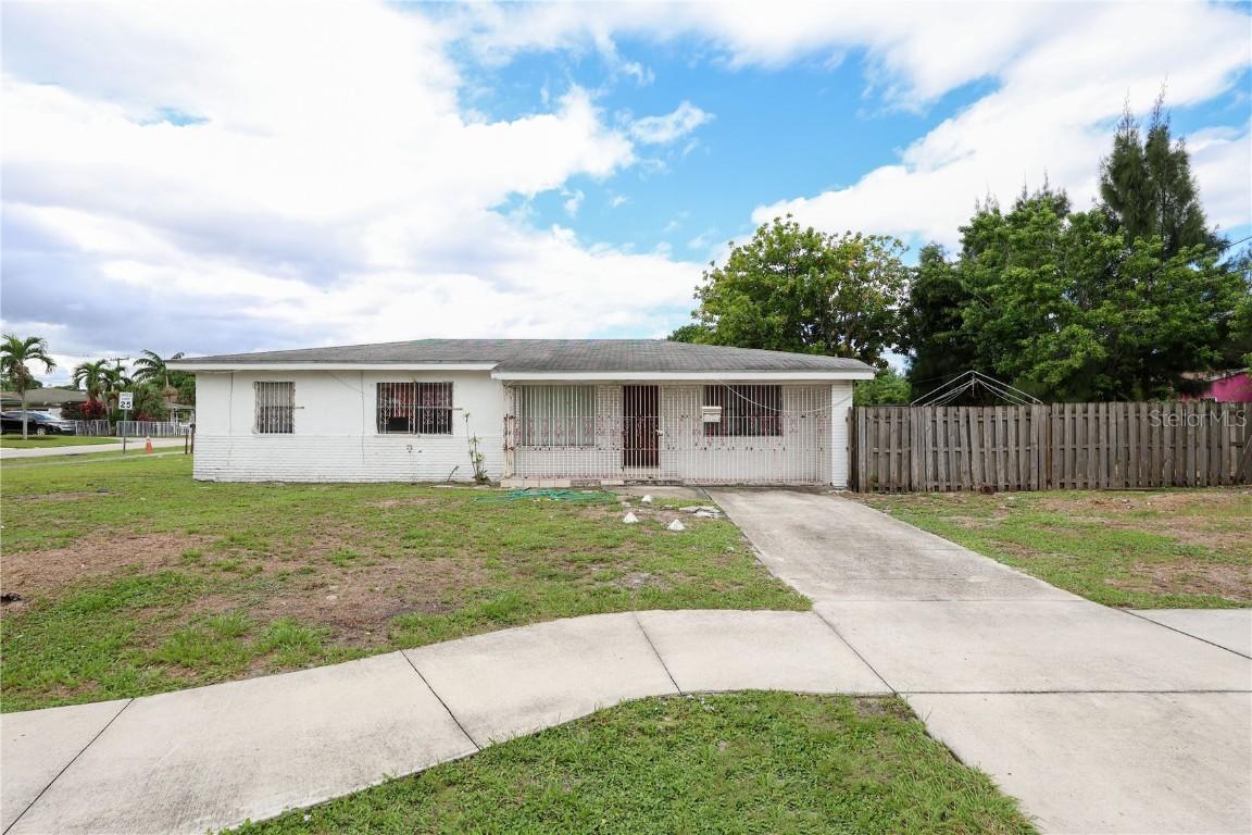 810 S Swinton Ave., Delray Beach, FL 33444