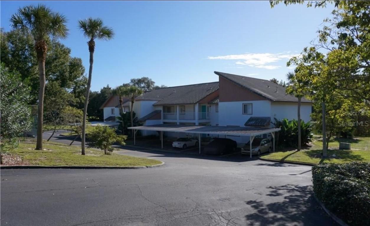 202 Country Ln., Winter Haven, FL 33881