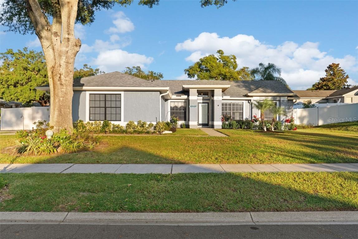 1921 Burberry St., Apopka, FL 32703