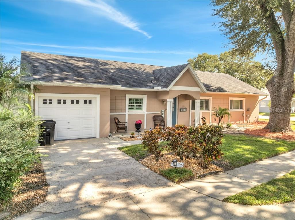 8495 Oak Bluff Dr., Orlando, FL 32827