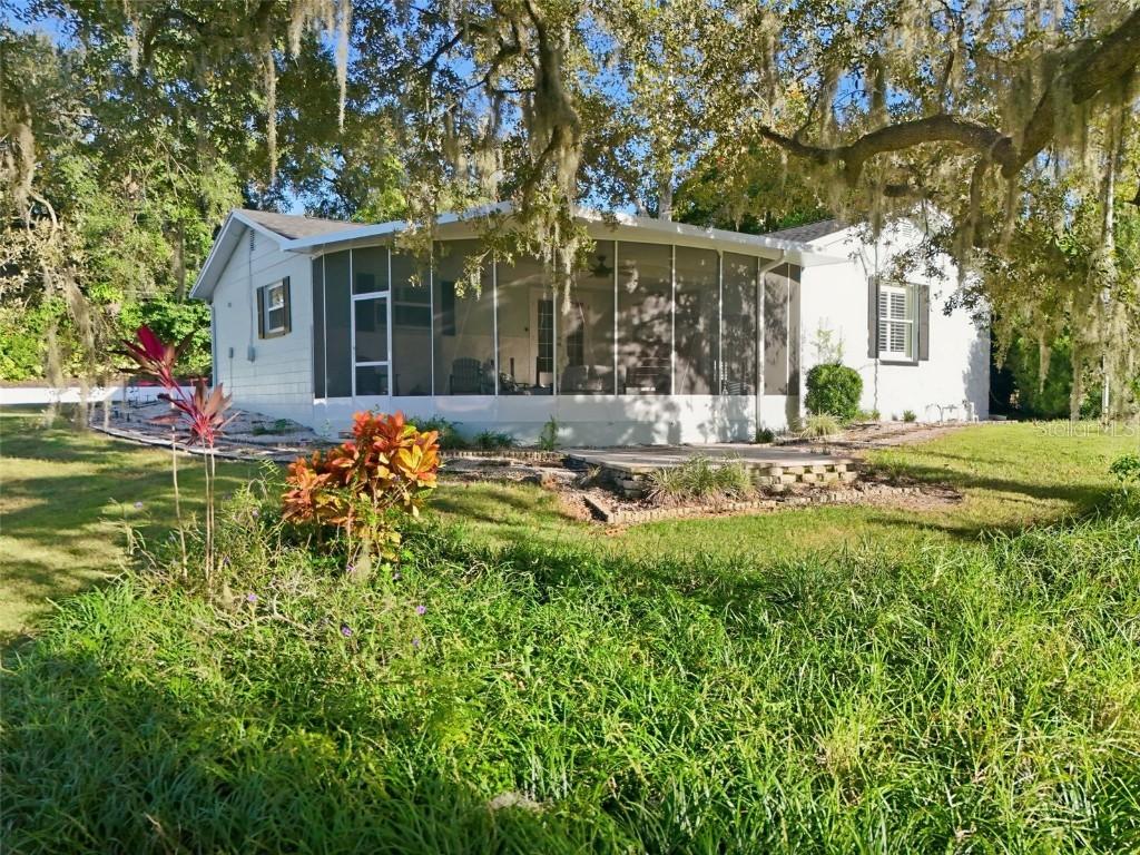 198 N Lake Franklin Dr., Mount Dora, FL 32757