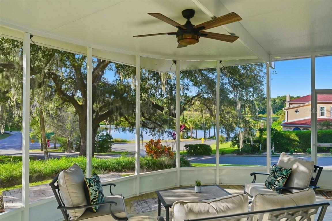 198 N Lake Franklin Dr., Mount Dora, FL 32757