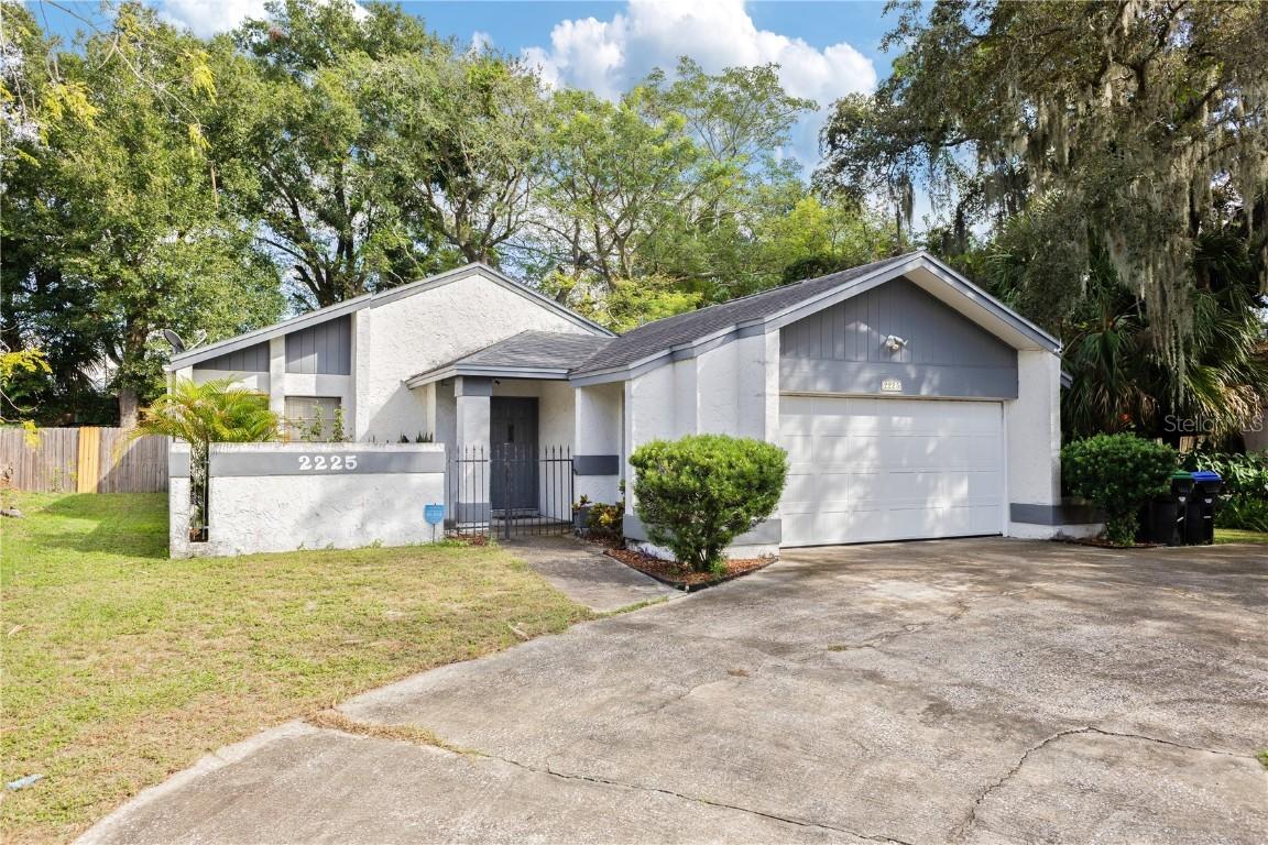 2225 Atrium Cir., Orlando, FL 32808