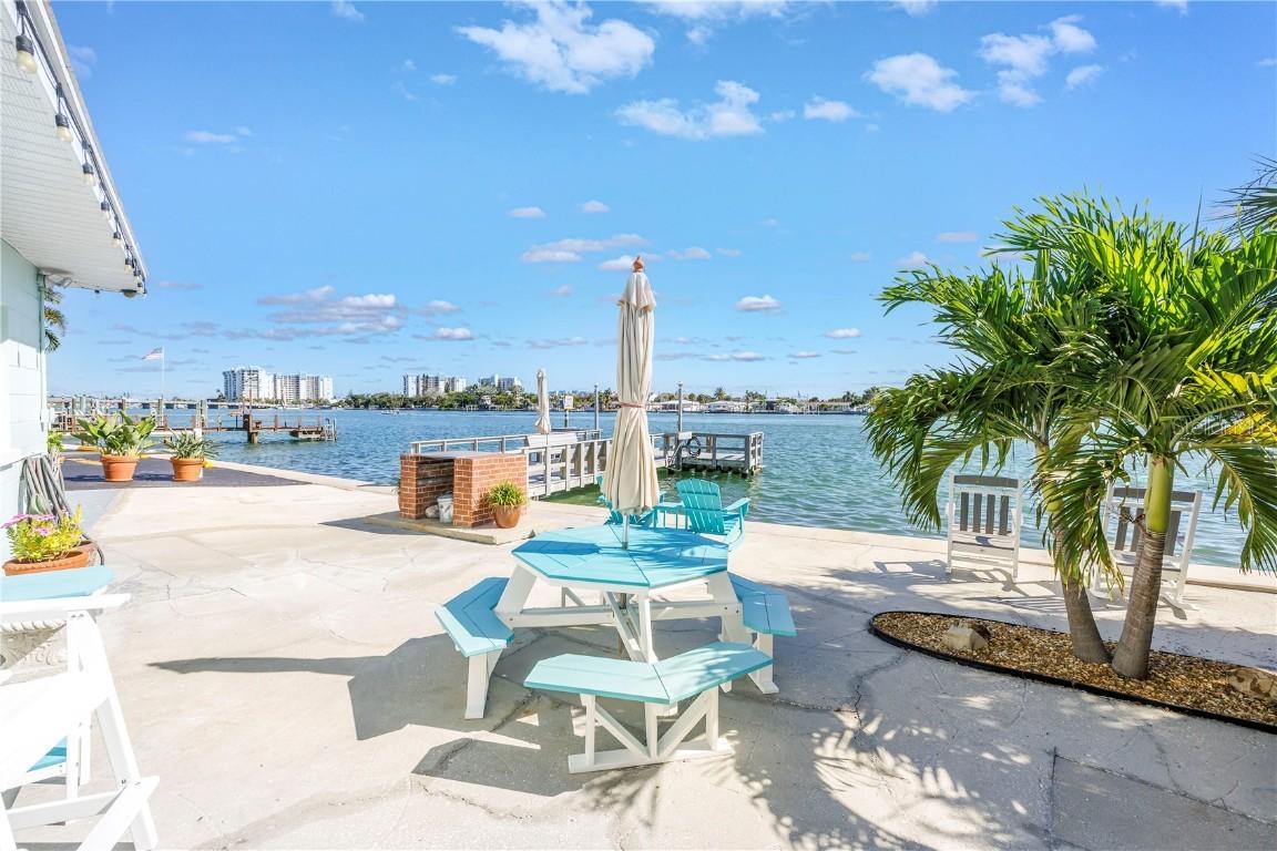 8615 E Bay Dr. #2, Treasure Island, FL 33706