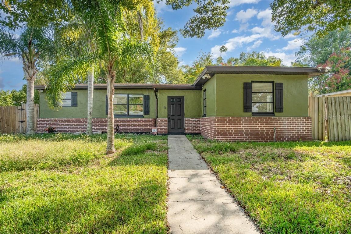 1471 Renton St., Deltona, FL 32725