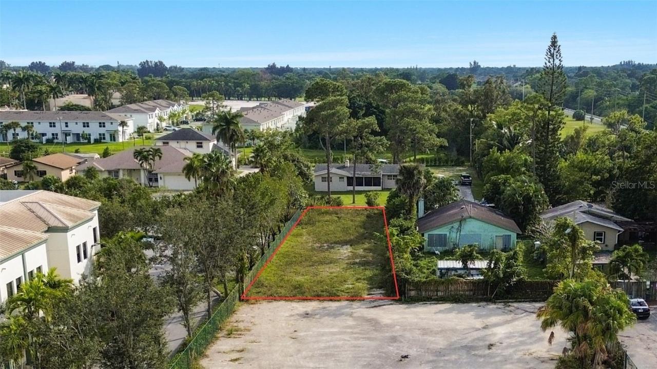 Clendenin St., Lake Worth, FL 33467