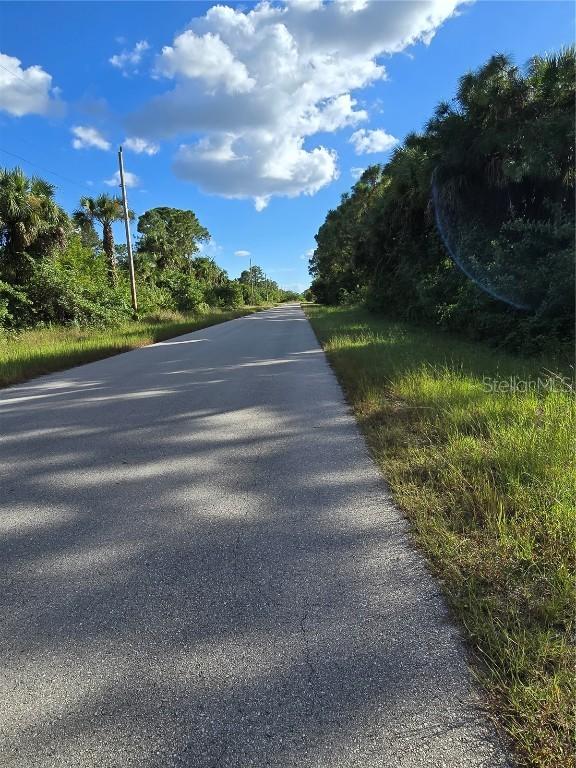 454 Naples Ave., Lehigh Acres, FL 33974