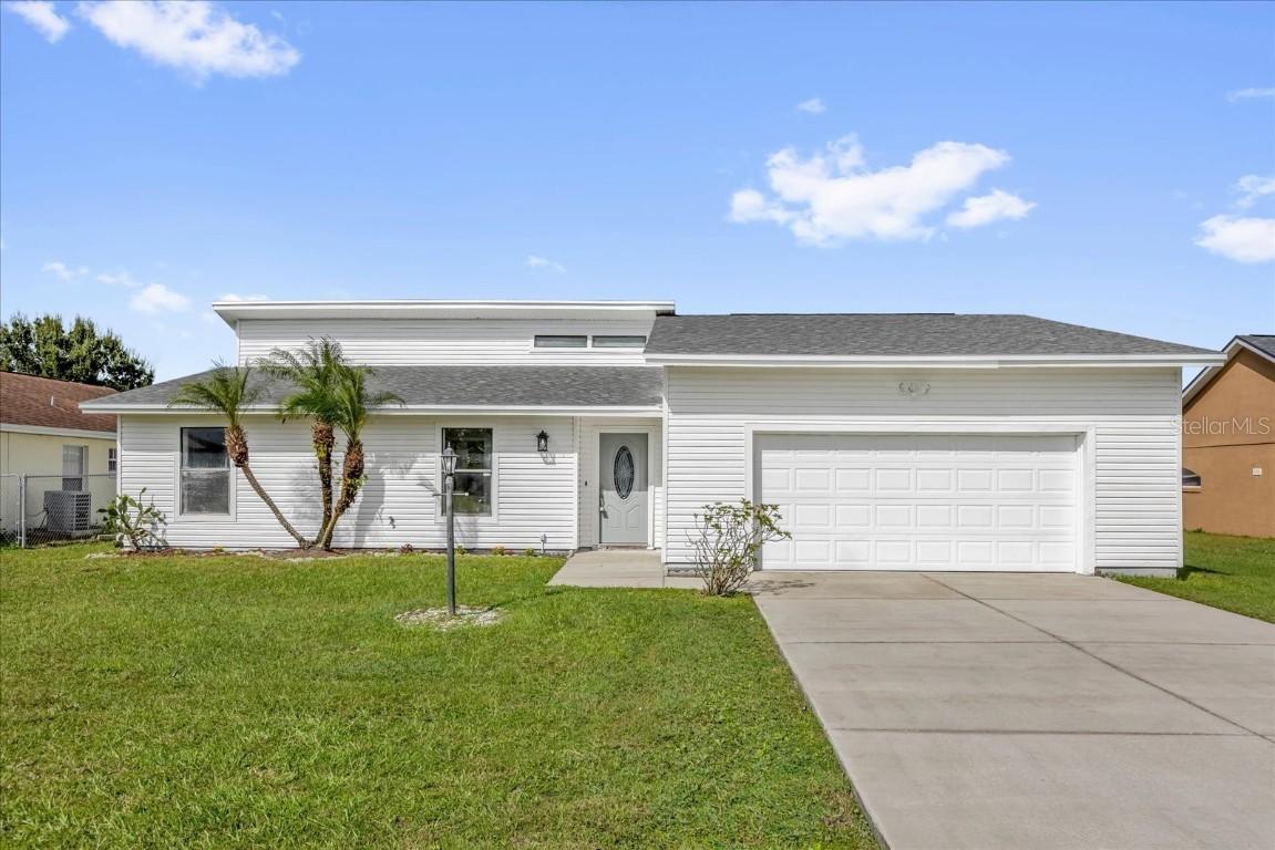 348 Jacksonville Ct., Kissimmee, FL 34759
