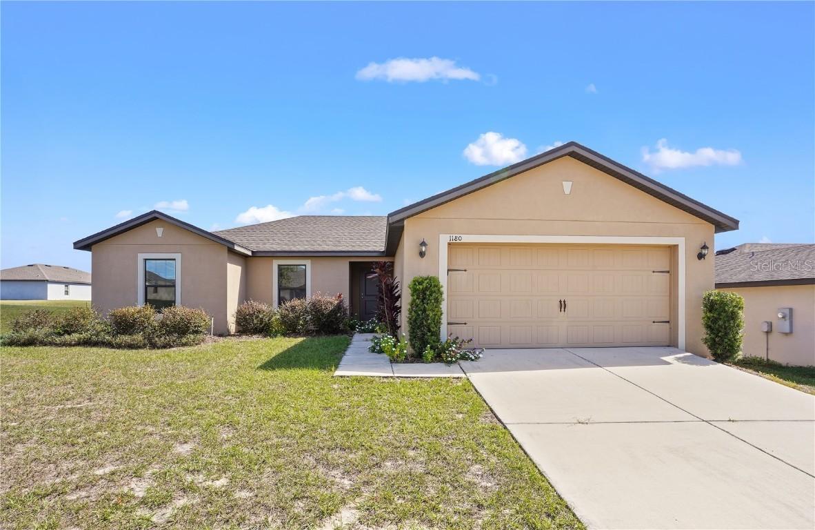 1180 Moyle Way, Mascotte, FL 34753