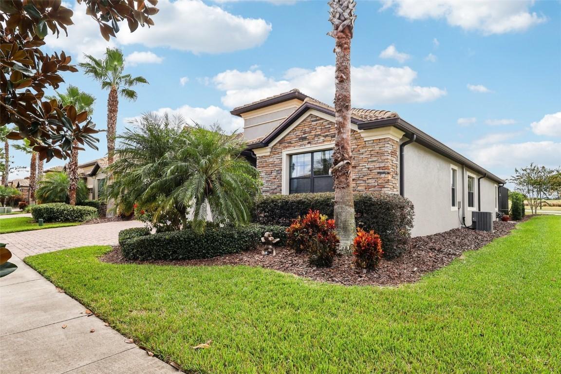 1300 Sea Pines Way, Davenport, FL 33896