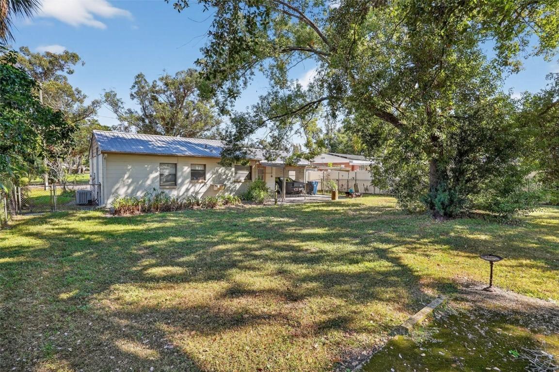 1422 W Bogie Dr., Tampa, FL 33612