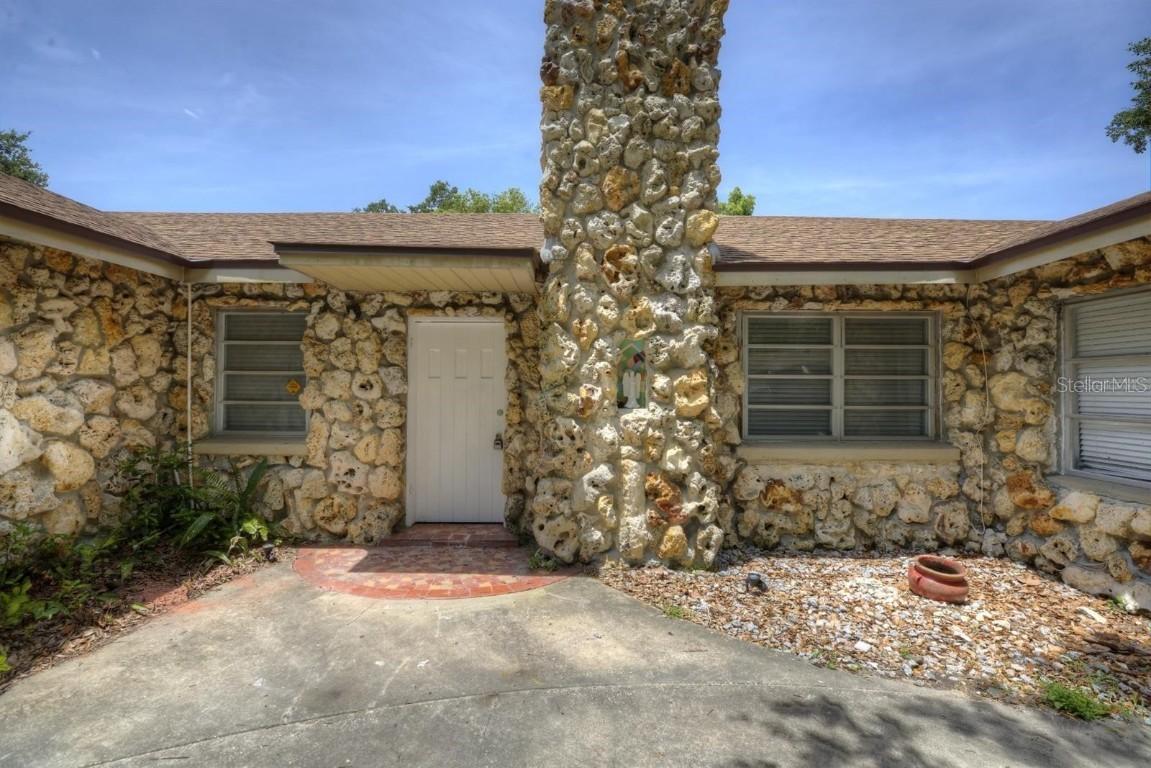 738 Buena Vista St., Lakeland, FL 33805
